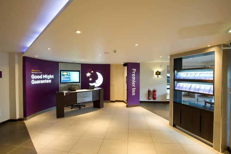 Premier Inn Stirling City Centre Bagian luar foto