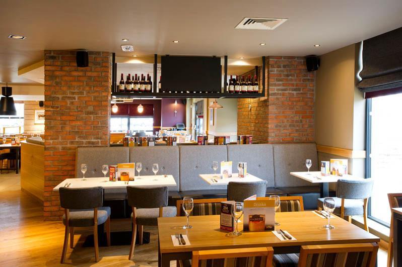 Premier Inn Stirling City Centre Bagian luar foto