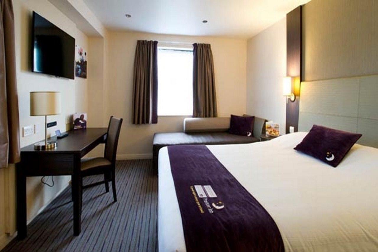 Premier Inn Stirling City Centre Bagian luar foto